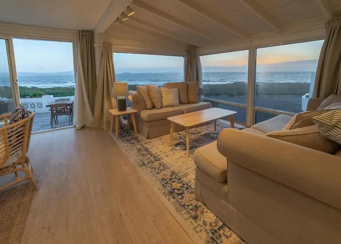 Casa Maria - Beachfront Cottage On The Sand