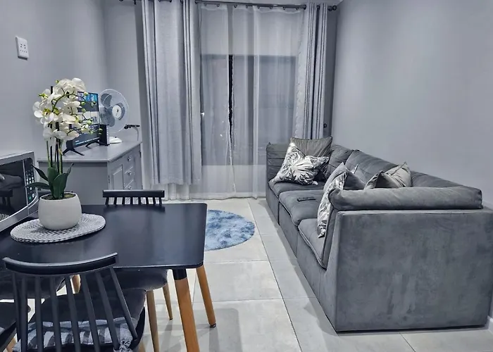 Clear Corner Suites