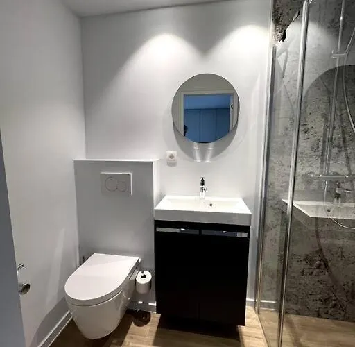 Suite 16