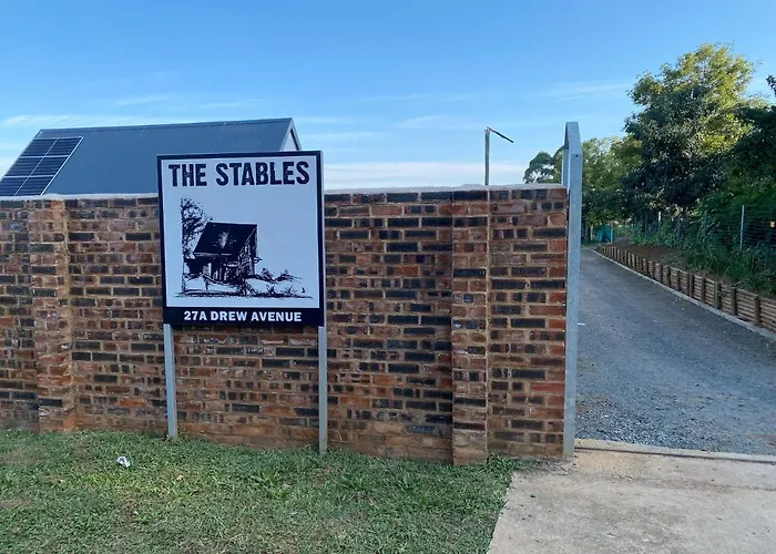 The Stables On Drew Avenue