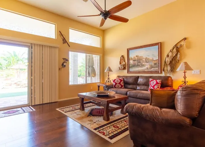 Oasis Villa With Pool, Putting Green & Pool Table