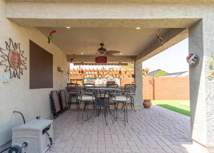 Oasis Villa With Pool, Putting Green & Pool Table