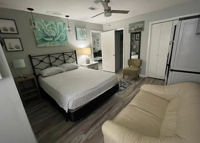 Destin-Y 30A Beach Retreat Self Checkin - Huge Private Backyard Deck With Outdoor Shower