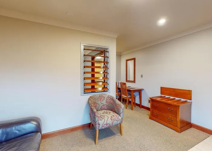Quantum Lodge Motor Inn