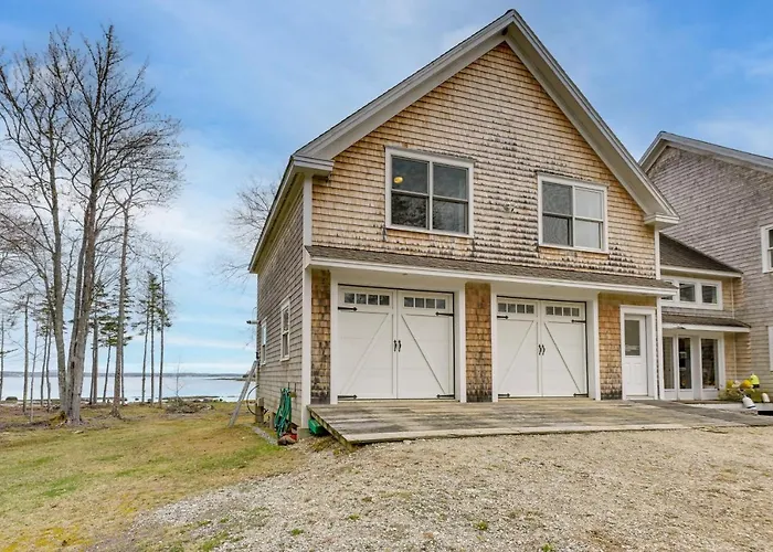 Waterfront Deer Isle Apartment W/ Fire Pit