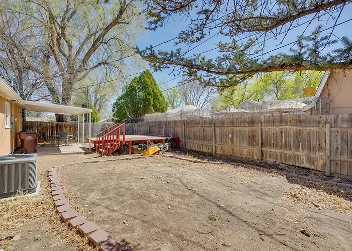 Pueblo House By Riverwalk, 2 Miles To Fairgrounds!