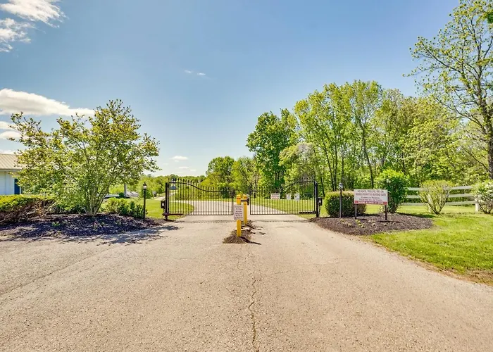 Taylorsville Cottage W/ Hot Tub & Lake Access!