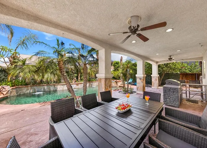 Paradise Private Resort With Waterfall Pool