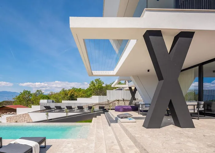 Luxury Villa Ander With Pool