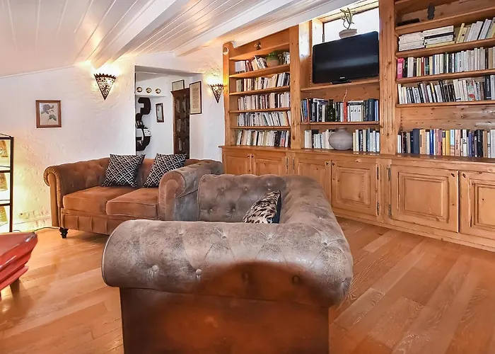 Stunning Home In Sault