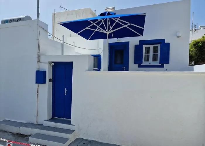 Maraki'S Little House Santorini