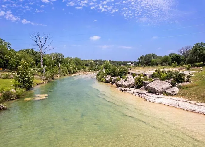New! Ladybug @ Firefly Grove W/ Blanco River Access