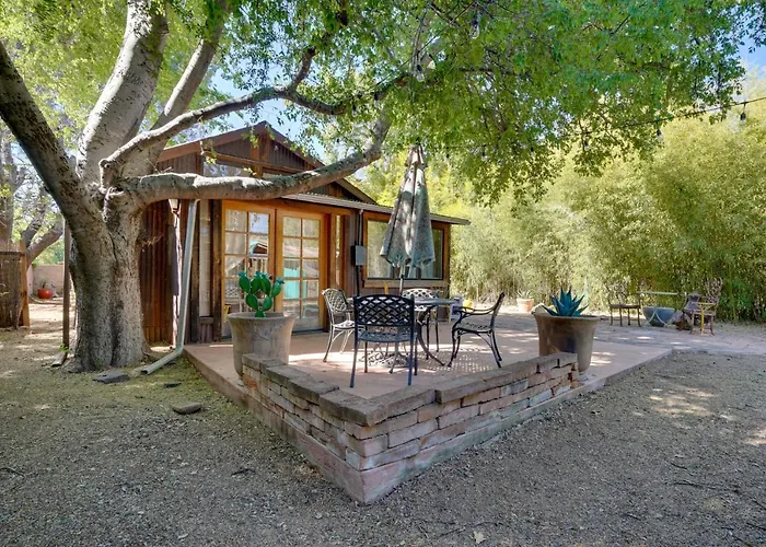 Patagonia Cottage W/ Patio & Yard: Walk To Town!