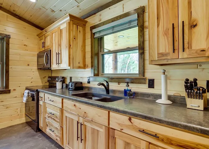 Near Memorial Park: Lake Arbutus Vacation Rental
