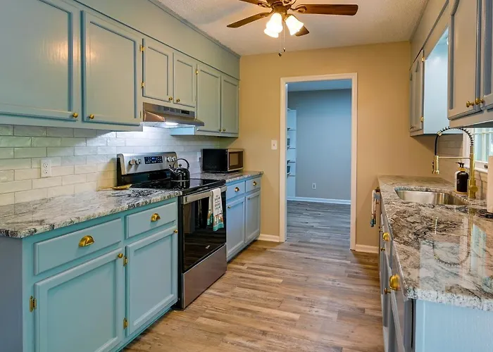Cozy High Point Vacation Rental: Near Hpu Campus
