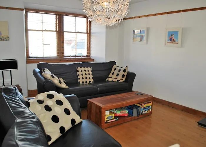 Sand And Sea Cottage- Lovely Family Home Crail