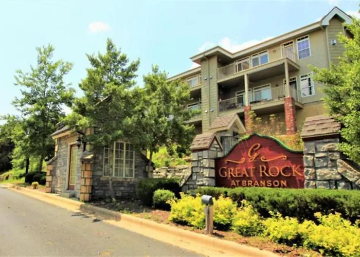 Branson'S Great Rock Retreat