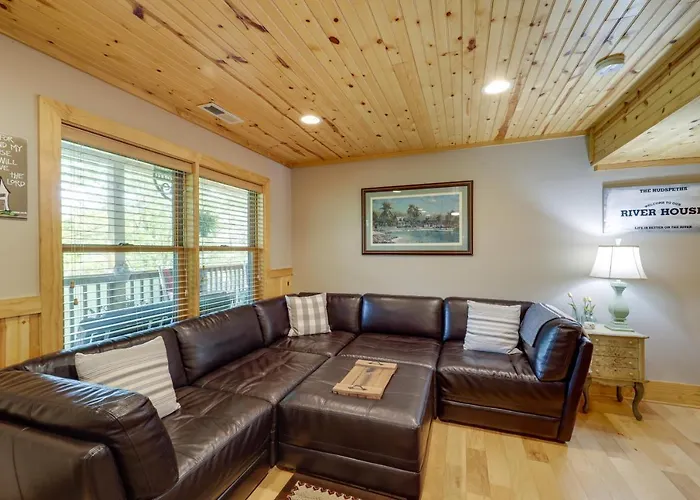 West Jefferson Vacation Rental Near River