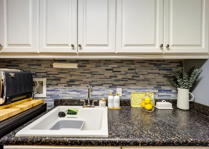 West Jefferson Vacation Rental Near River