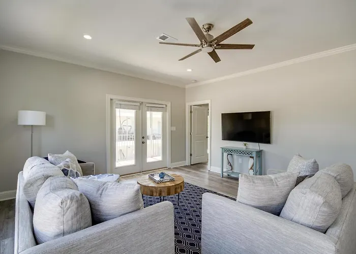 Pet-Friendly Vacation Rental In Biloxi Near Beach!