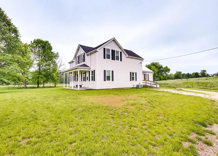 Peaceful Country Home In Serene Setting With Yard