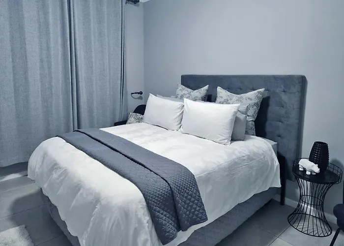 Clear Corner Suites