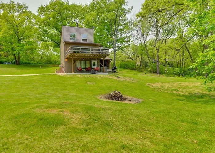 Wisconsin Vacation Rental Retreat W/ Deck