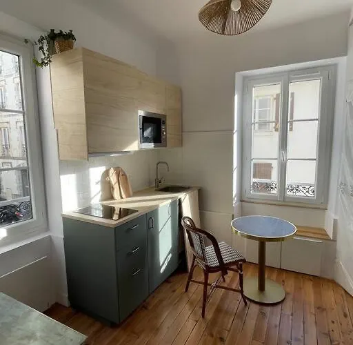 Studio Biarritz 2 Min Halles, 3 Min Plages, Plein Centre.