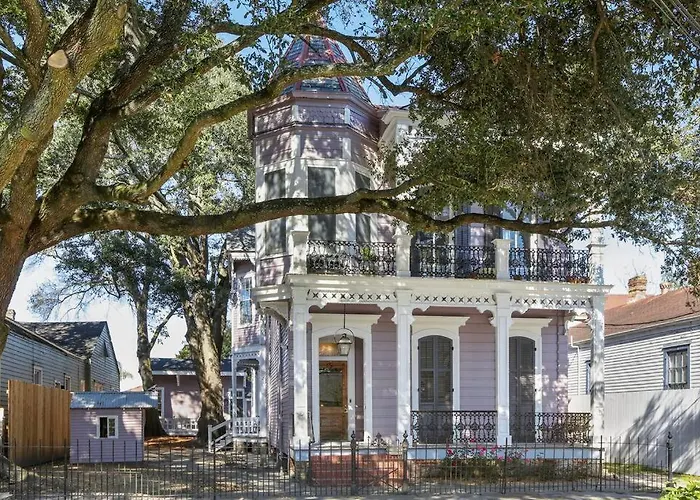 Carondelet House - 1886 Garden District Manse