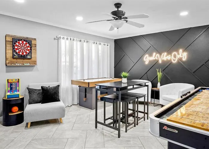 Modern Tempe Home With Heated Pool, Asu
