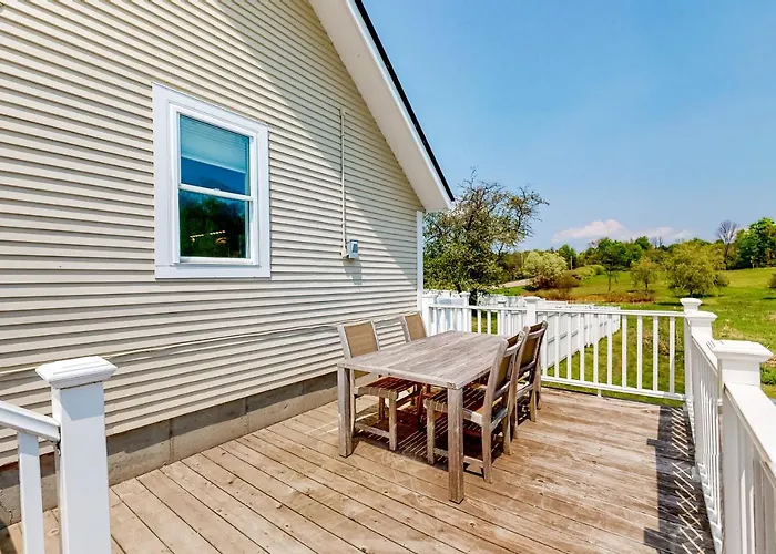 The Farmhouse - Suite #1