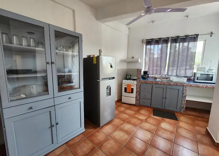 1 Bedroom Apt With Ac , Tv , Wi-Fi Near Dt And Beach