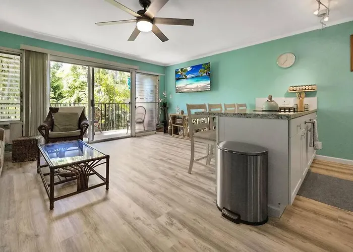Oceanfront Condo - Hear The Waves-Amazing Views, Wifi With Ac, Free Parking