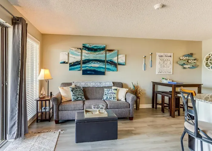 Pool Access & Lake View: Osage Beach Condo!