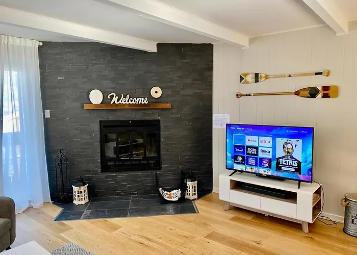 Mountain View Fully Renovated 6-8 People Condo