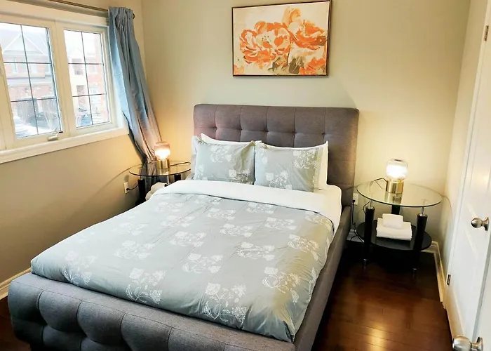 Affordable Room With Free Parking In Newmarket On