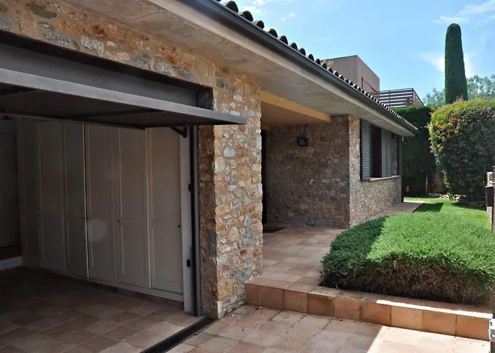 Villa Torrent Costa Brava, Con Piscina Privada!
