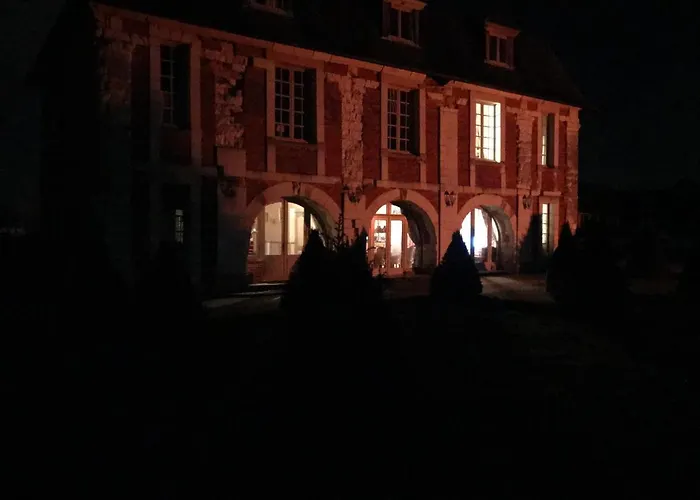 Domaine De L'Orangerie Du Chateau De Motteville Chambres D'Hotes