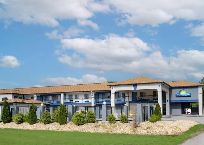 Days Inn By Wyndham Hamilton