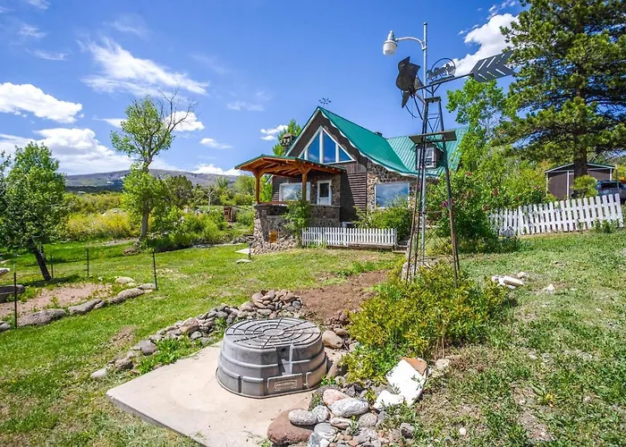 Sunny Cedaredge Home W/ Mtn Views - Hike & Fish!