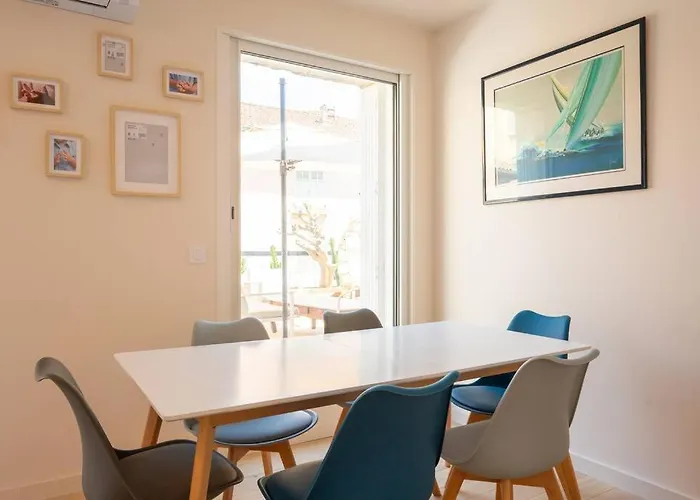 Ile De Porquerolles, Kermarc, Appartement Lumineux Avec Grande Terrasse