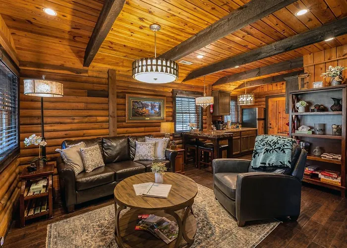 Cozy Lakefront Cabin On Lake Nantahala With Dock