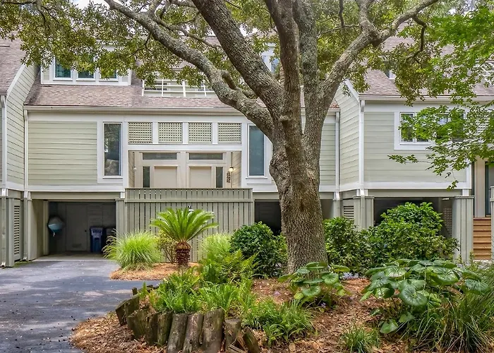 1715 Shelter Cove Villa
