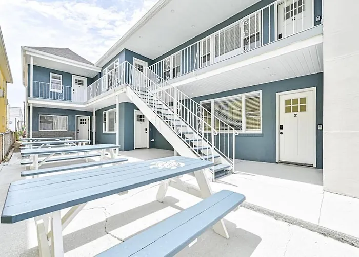 318 E Youngs Ave Unit 2 Seaside Retreat Salty Shore Getaway