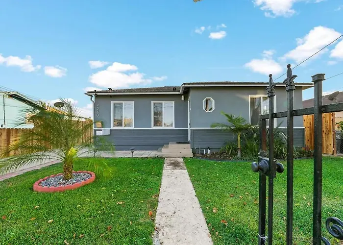 Spacious Centrally Located New 2 Bedroom Property!