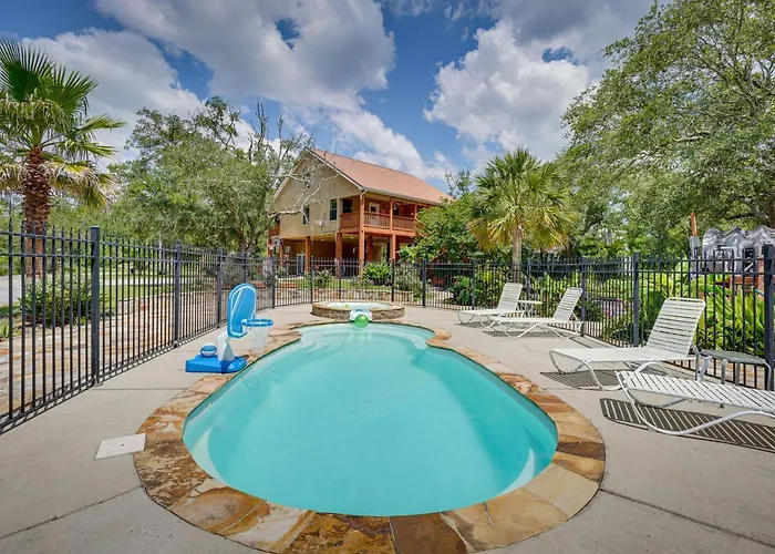 Waterfront Pass Christian Oasis ~ 2 Mi To Beach!