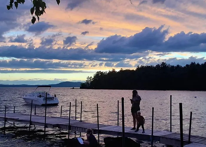 Sebago Lake Cottage On Raymond Cape