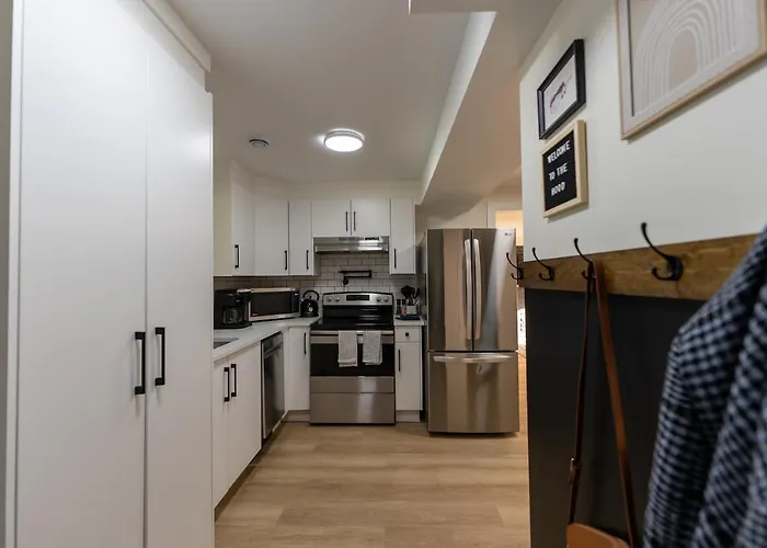 Guest Suite Steps Away From Parks, Trails & Transit.