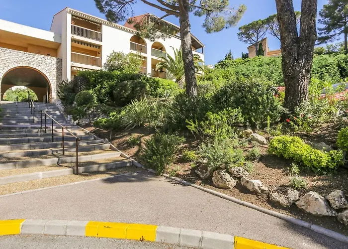 Holiday Home Le Petit Olivier By Interhome