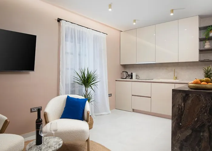 Twins Amphitheatre Apartments